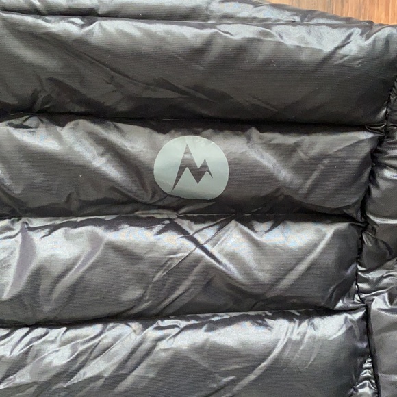 SOLD Marmot Long Avant Featherless Hoody - Picture 13 of 16